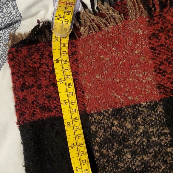 Heimish poncho - Picture 3 of 5